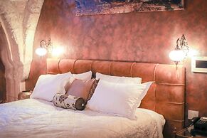 Western Wall Luxury House