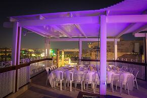 Western Wall Luxury House
