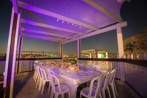Western Wall Luxury House