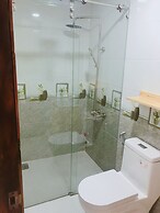 Sen Vang Apartment & Hotel