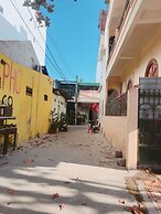 Sen Vang Apartment & Hotel