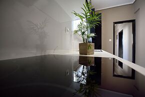 Altius Kolonaki Lodge by K&K