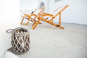 Alafropetra Luxury Suites