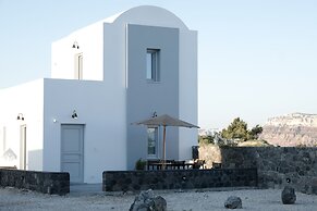 Alafropetra Luxury Suites