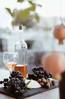 Alafropetra Luxury Suites