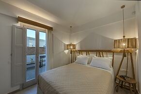 Alafropetra Luxury Suites