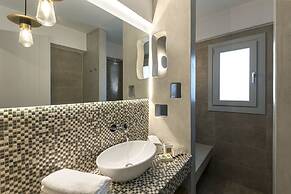 Alafropetra Luxury Suites