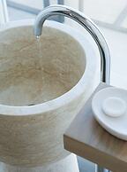 Alafropetra Luxury Suites