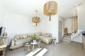 Alafropetra Luxury Suites