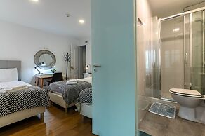 Bairro Alto Palace  Apartment for Large Groups