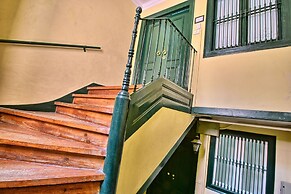 Bairro Alto Palace  Apartment for Large Groups