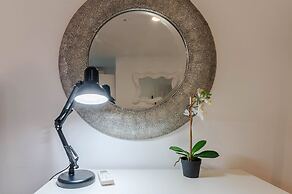 Bairro Alto Palace  Apartment for Large Groups