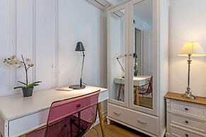 Bairro Alto Palace  Apartment for Large Groups