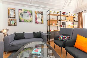 Bairro Alto Palace  Apartment for Large Groups