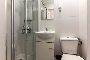 Bairro Alto Palace  Apartment for Large Groups