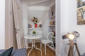 Bairro Alto Palace  Apartment for Large Groups