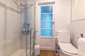 Bairro Alto Palace  Apartment for Large Groups