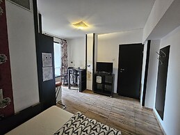 Central Class Bucharest