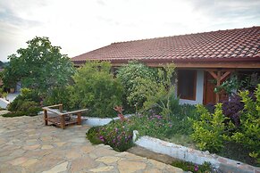 Ionia Guest House