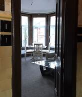 Two Bedroom Victorian Flat in the Centre of Port Glasgow Close to all