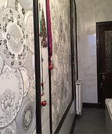 Two Bedroom Victorian Flat in the Centre of Port Glasgow Close to all