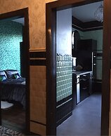 Two Bedroom Victorian Flat in the Centre of Port Glasgow Close to all