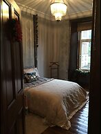 Two Bedroom Victorian Flat in the Centre of Port Glasgow Close to all