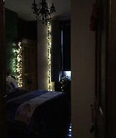 Two Bedroom Victorian Flat in the Centre of Port Glasgow Close to all