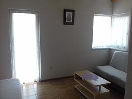 Big mama's Apartments