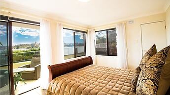 Waterfront on Manly Harbour