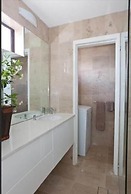 Waterfront on Manly Harbour