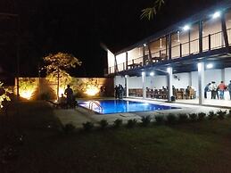 Honey Tree Polonnaruwa