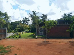 Honey Tree Polonnaruwa