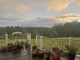 High Hill Inn
