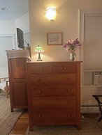 High Hill Inn