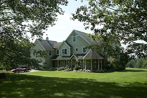 High Hill Inn
