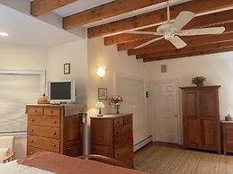High Hill Inn