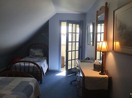High Hill Inn