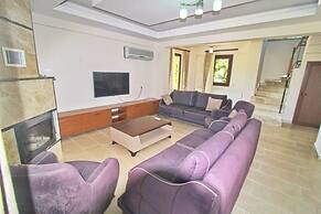 Opal Villa 1 by Villa Buketi