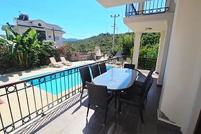 Opal Villa 1 by Villa Buketi