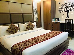Hotel Ozas Grand