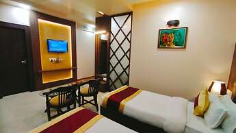 Hotel Ozas Grand