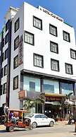 Hotel Ozas Grand