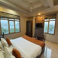 Hotel Ozas Grand
