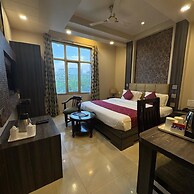 Hotel Ozas Grand