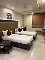 Hotel Ozas Grand