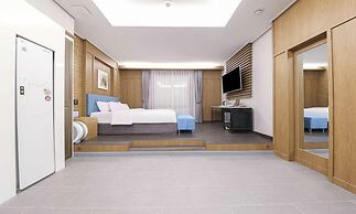 Gwangju Gwangsangu Hanam Hound Hotel
