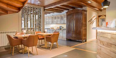 Eira Ski Lodge