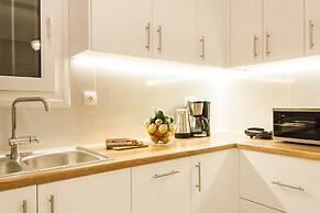 Classy Central Apartment near Acropolis