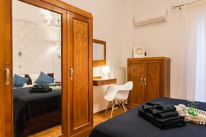 Classy Central Apartment near Acropolis